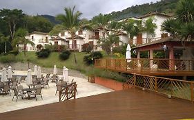 Casa no Condomínio Yacamim - Praia do Curral